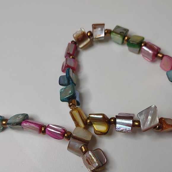 Set Of 5 Colorful Shell Bead Stretch Bracelets - Picture 9 of 14